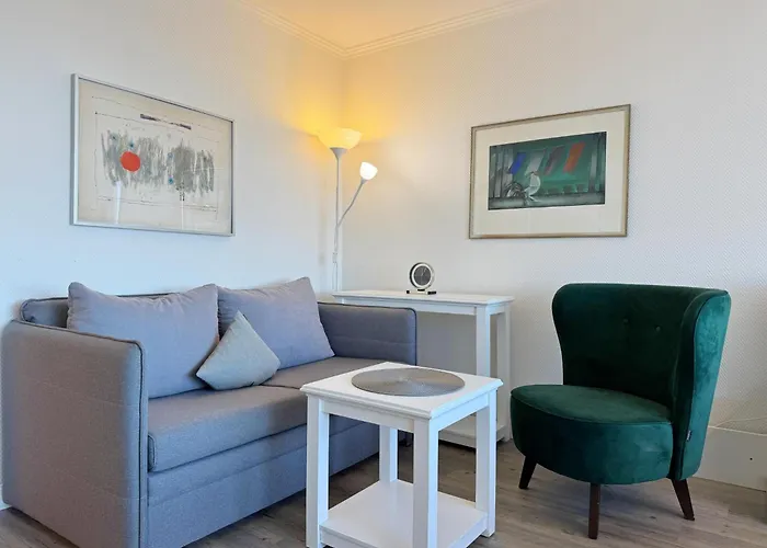 Haus Metropol App 113 direkt am Strand mit Balkon Cityblick